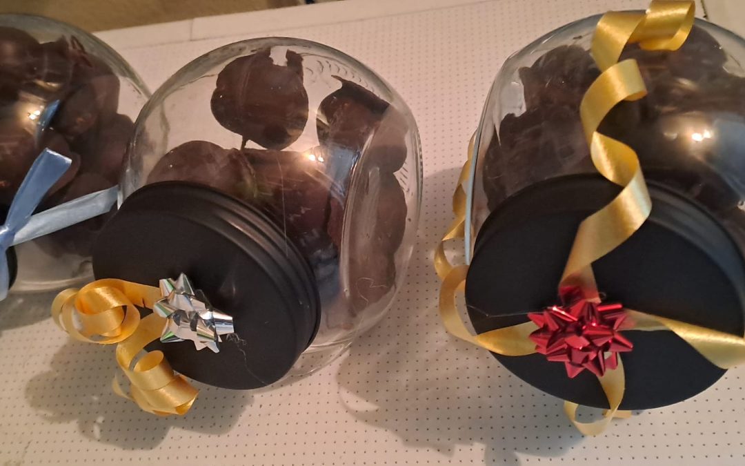 Bote de Cerezas con Chocolate